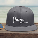 dunkelgrau Snapback Cap für Papa personalisiert von Love & Faith