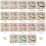 Personalisiertes PU-Lederarmband mit 2 gravierten Gold-Herz-Anhängern mit Geburtstag und Blume in verschiedenen Farben - gefertigt von Love & Faith