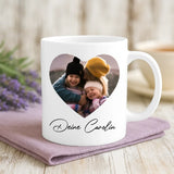 Weiße Tasse mit personalisiertem Spruch und Namen – individuelle Geschenkidee von Love & Faith