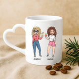 Weiße Tasse mit Herzhenkel und personalisiertem Namen – romantische Geschenkidee von Love & Faith