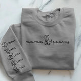 Grauer Pullover personalisiert mit Mamasaurus Druck und Kindernamen personalisiert gedruckt von Love & Faith