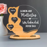 Personalisierter, herzförmiger Holzaufsteller mit 3 Namen und Spruch für Muttertag von Love & Faith
