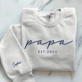 Weißer Pullover für Papa mit Kindernamen personalisiert von Love & Faith