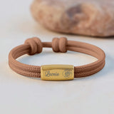 bronzefarbenes Segeltau Armband mit persönlicher Namensgravur von Love & Faith