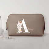 taupe PU Kosmetiktasche 0,75 Liter klein mit Initiale und Name personalisiert von Love & Faith