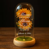 Personalisierte Ewige Sonnenblume in der Glaskuppel für "Mama, die schönste Blume der Welt" mit Namen zum Muttertag von Love & Faith