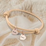Freunde Individuelles Lederarmband personalisiert – Nahaufnahme, Geschenk für gute Freunde von Love & Faith