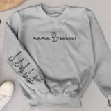 Anthrazit Pullover personalisiert mit Mamasaurus und Kindernamen personalisiert gedruckt von Love & Faith