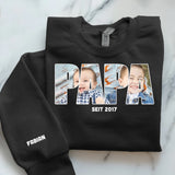 Beiger Sweater für Papa mit Kindernamen personalisierte Geschenkidee zum Vatertag von Love & Faith