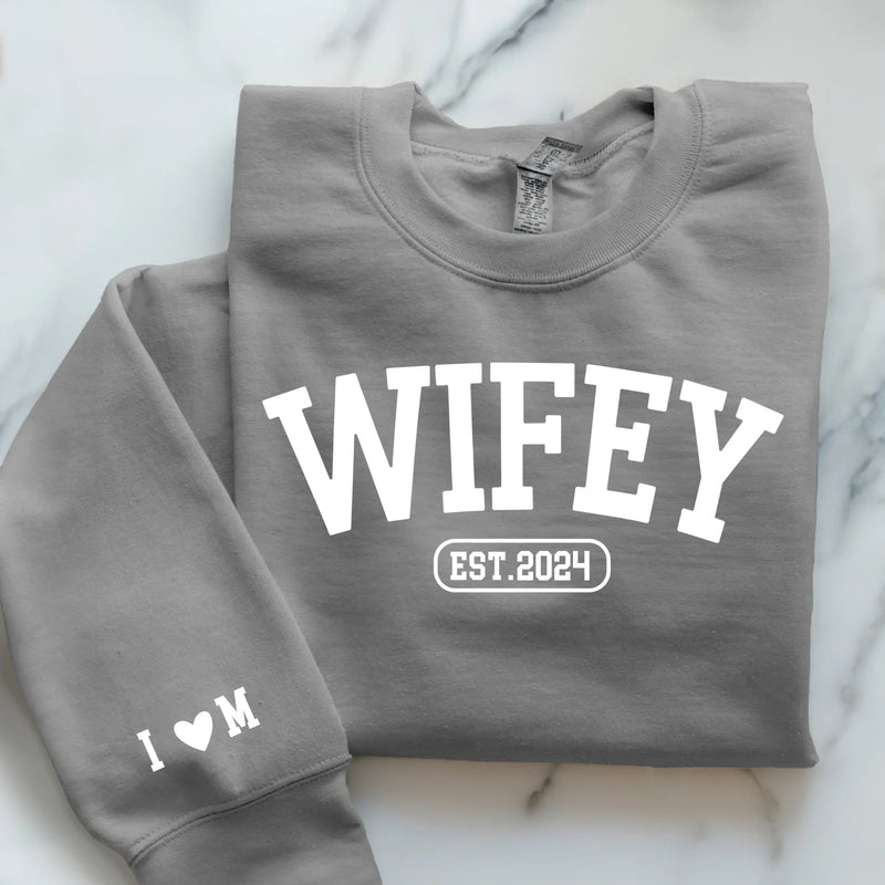 grauer Pullover personalisierbar - gefertigt von Love & Faith