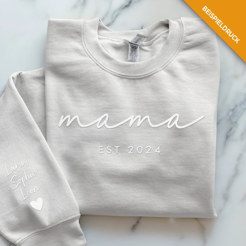 weißer Pullover personalisierbar Mama Slogan mit Kindernamen - gefertigt von Love & Faith