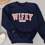 Your Wifey - Personalisierter Sweater für Ehefrauen