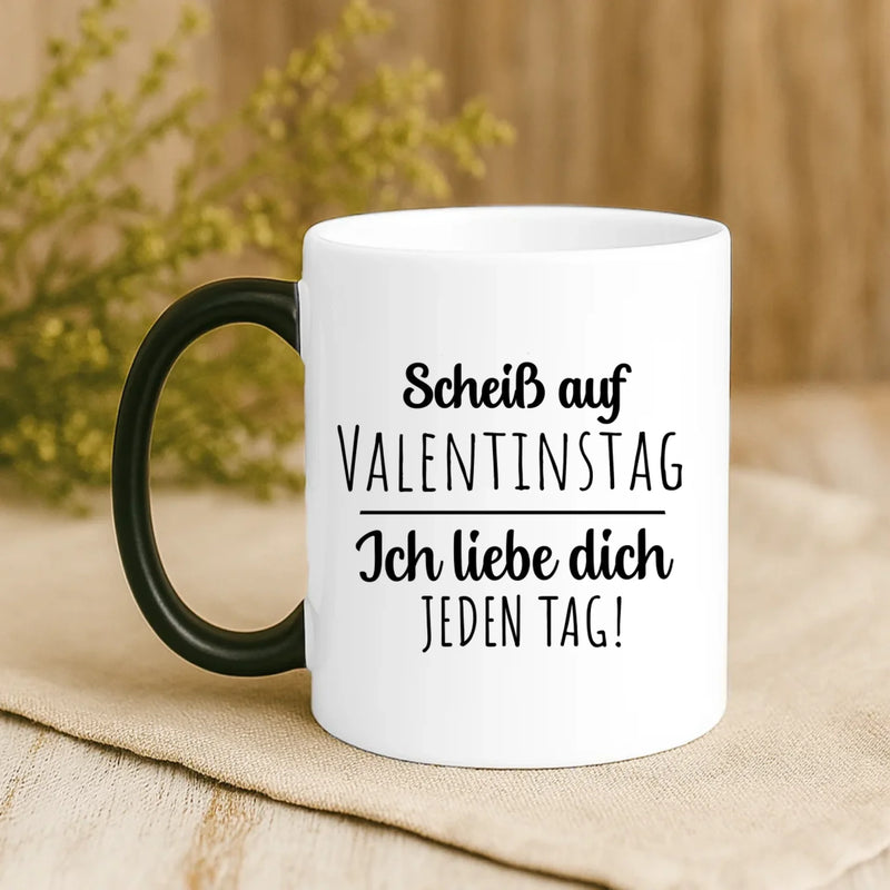 Magische Tasse mit Thermo-Farbwechsel und personalisiertem Namen – witzige Geschenkidee von Love & Faith
