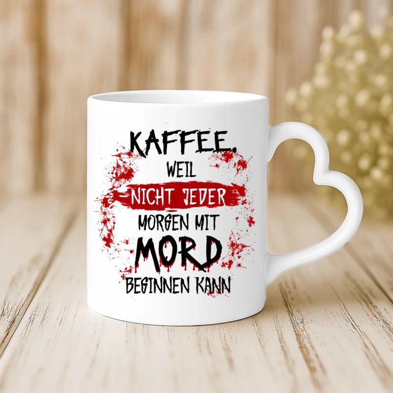 Weiße Tasse mit Herzhenkel und personalisiertem Namen – romantische Geschenkidee von Love & Faith