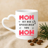 Weiße Tasse mit Herzhenkel und personalisiertem Namen – romantische Geschenkidee von Love & Faith