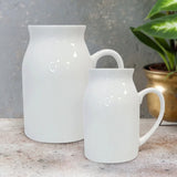 Weiße Vase mit Henkel mit persönlichem Spruch "Glück ist es…" zum Muttertag und Namen - Personalisiertes Geschenk von Love & Faith