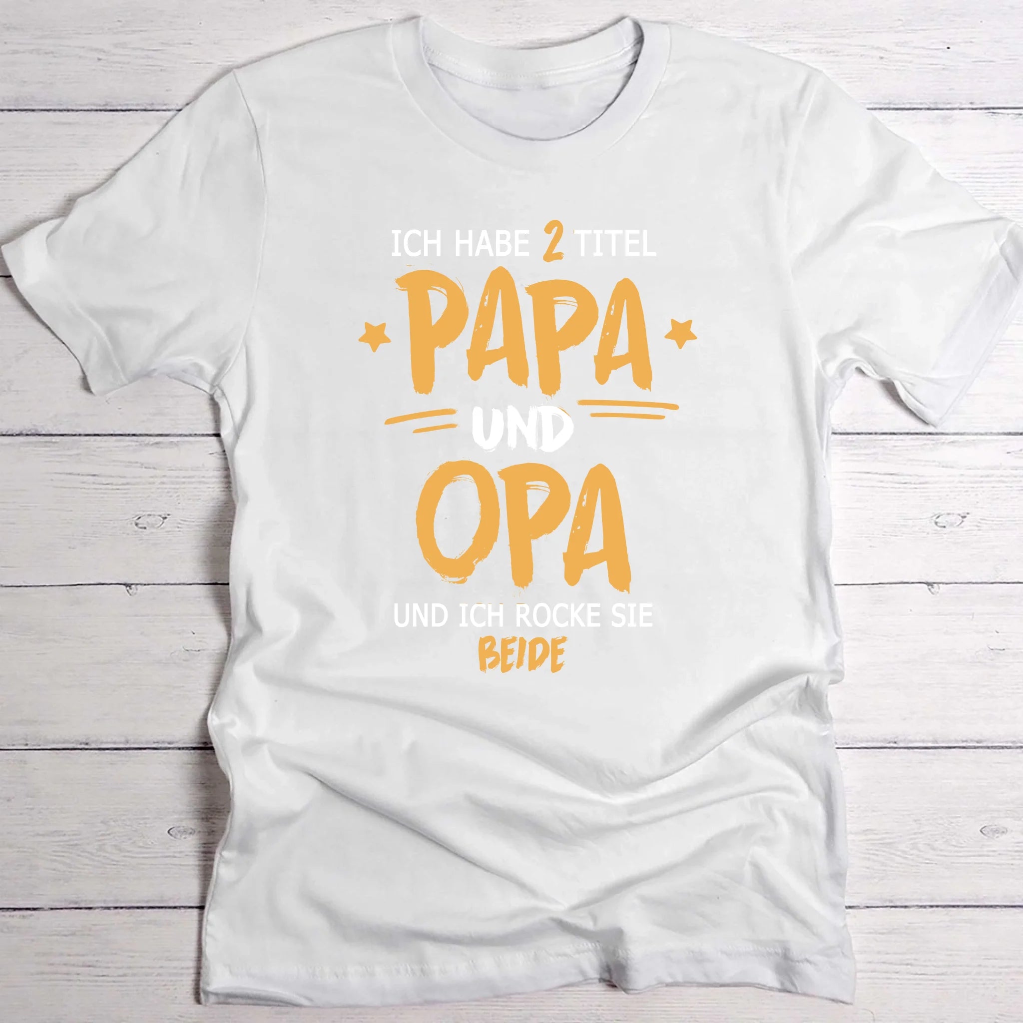 weißes T-Shirt für Opa zum Vatertag mit Personalisierung von Love & Faith