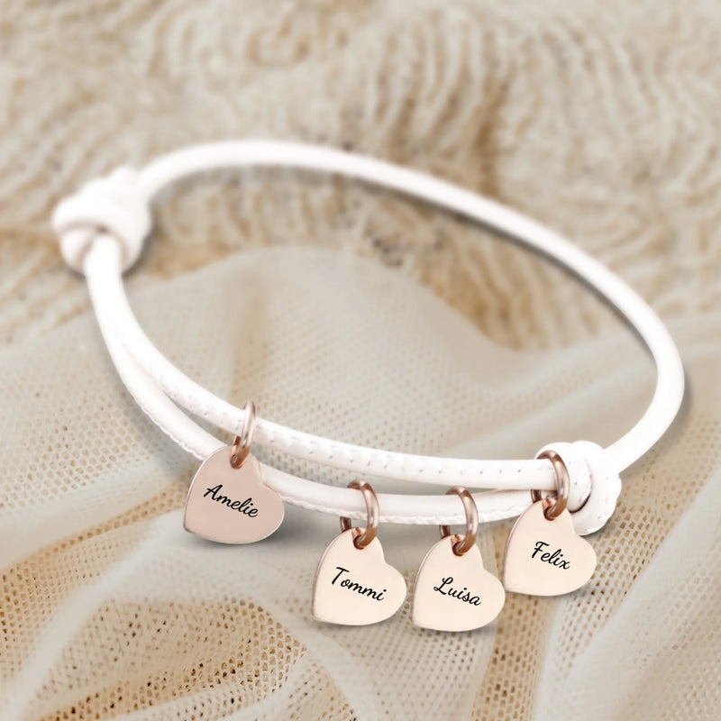 weiß Lederarmband mit Gravur von rose Herzanhängern personalisierte Geschenkidee von Love & Faith