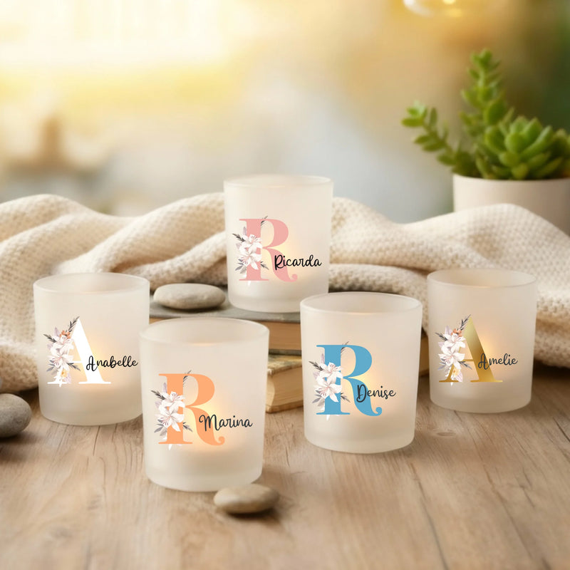 Personalisierter Teelichthalter für dich und deine Liebsten mit Initiale und Name von Love & Faith