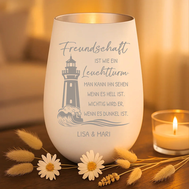 Graviertes Freundschafts-Windlicht weiß-silber mit Leuchtturm und Namen von Love & Faith