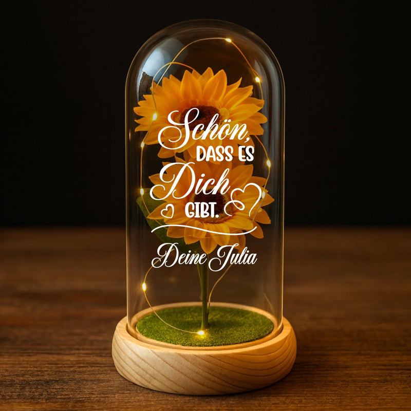 Ewige Sonnenblume "Schön, dass es dich gibt" in der Glaskuppel mit LED Licht personalisiert von Love & Faith