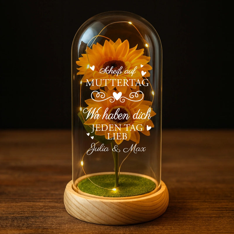 Ewige Sonnenblume in der Glaskuppel mit LED Licht personalisiert mit Namen zum Muttertag von Love & Faith