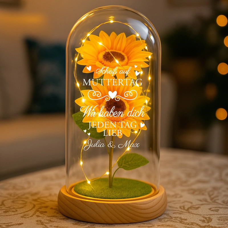 Ewige Sonnenblume in der Glaskuppel mit LED Licht personalisiert mit Namen zum Muttertag von Love & Faith