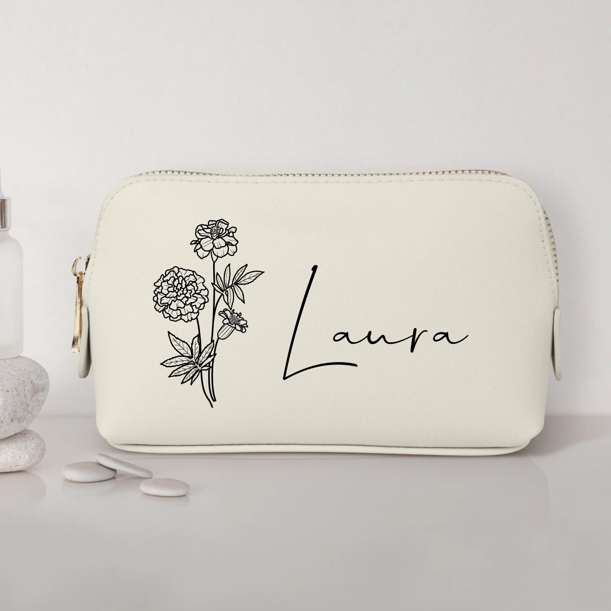 0,75l elfenbein Kosmetiktasche aus PU Leder mit Name personalisiert von Love & Faith personalisiert