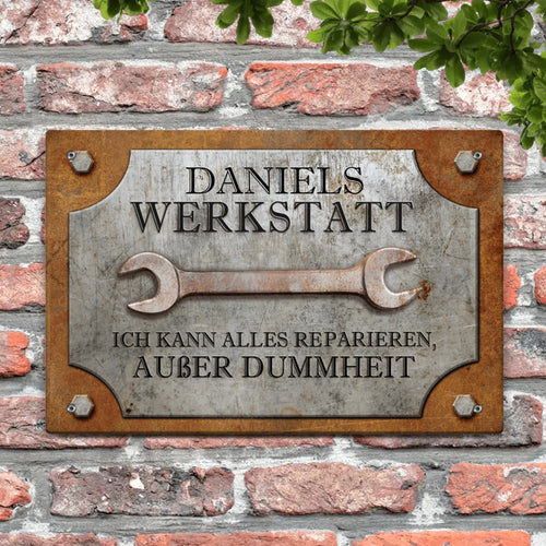 Personalisierbares Werkstattschild mit eigenem Namen als Geschenk gestalten von Love & Faith