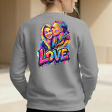 Personalisierter Sweater mit Graffiti-Effekt als Backprint für Paare Streetart Love – Motiv 5