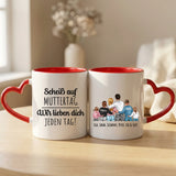Personalisierte zweifarbige Tasse mit Namen für die Familie – Jeden Tag – Motiv 24