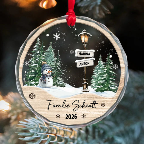 Personalisiertes Ornament zur Weihnachtszeit für die Familie mit Namen