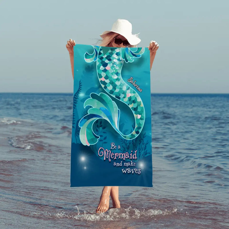 Sei eine Meerjungfrau - Individuelles Strandtuch
